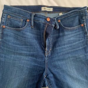 Madewell skinny jeans; size 32